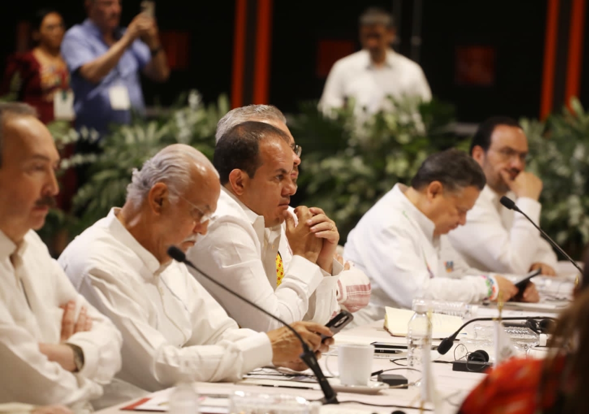 Participa Cuauhtémoc Blanco en la VI reunión extraordinaria de la Conago