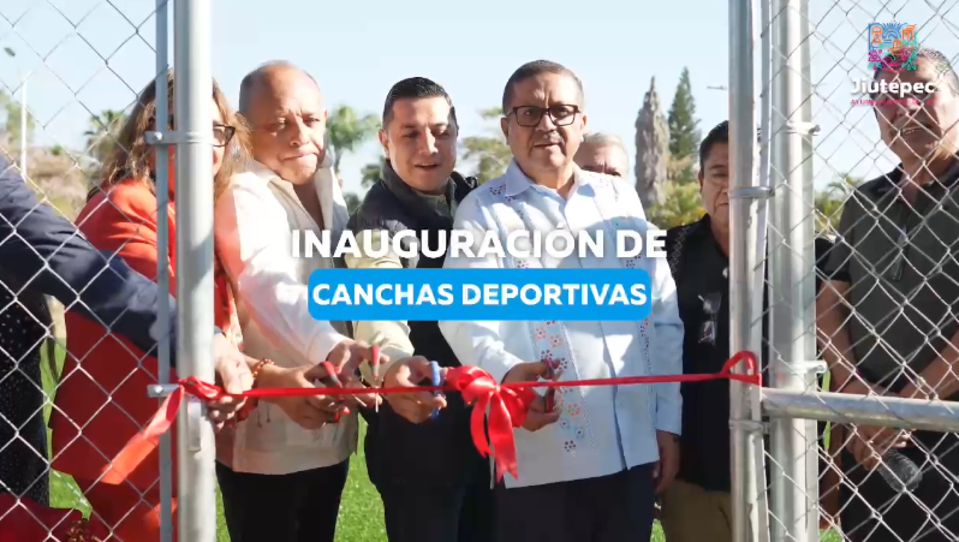 Inauguran cancha de futbol de la escuela secundaria 'Profesor Óscar Sánchez Sánchez' en Jiutepec