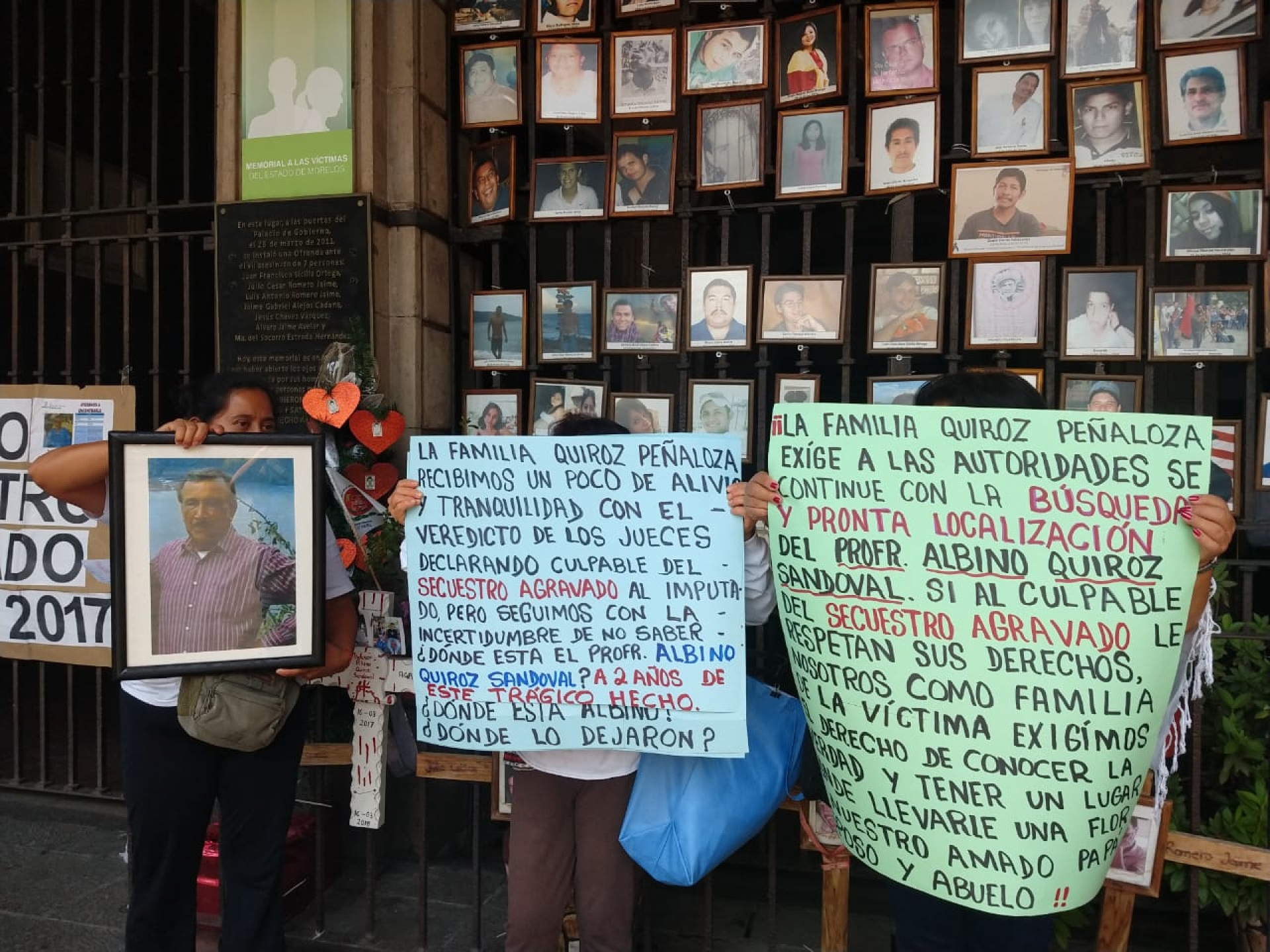 Llaman familiares de Albino Quiroz a continuar la búsqueda del profesor
