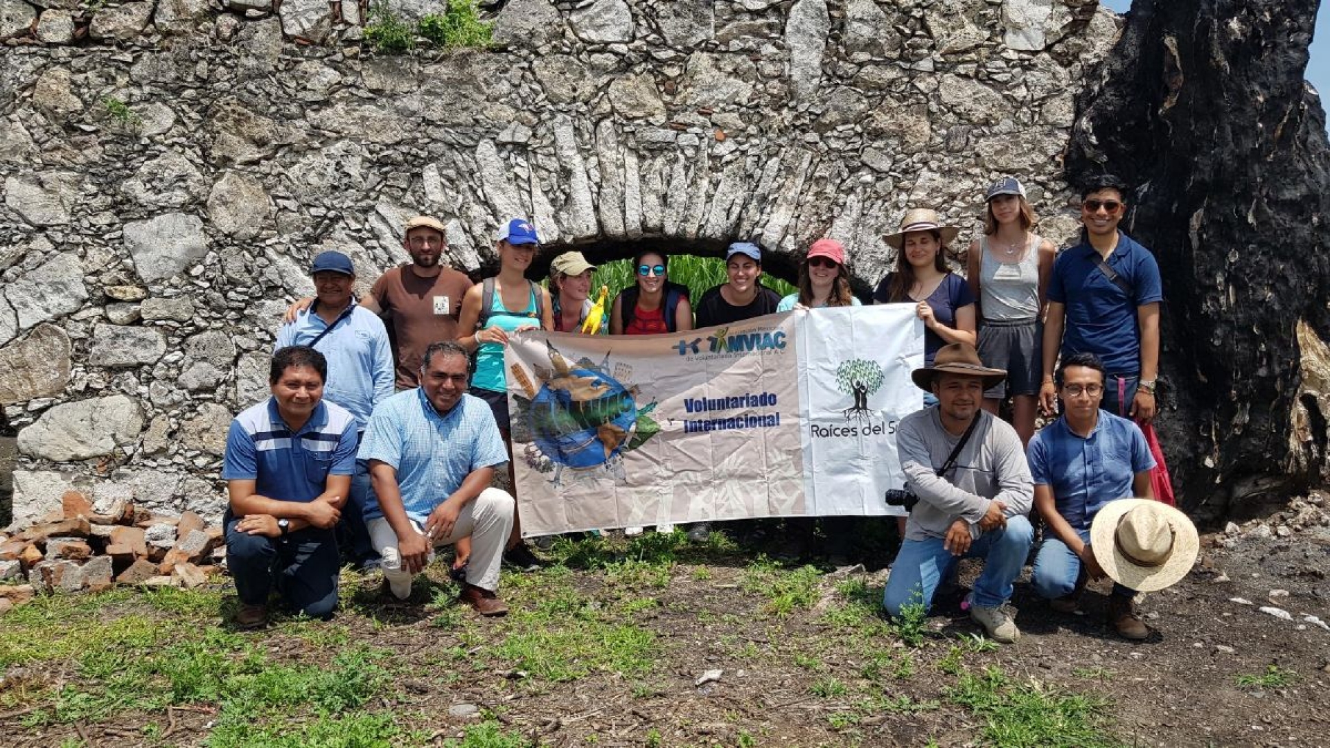 Participan voluntarios en restauración de edificios históricos de Cuautla