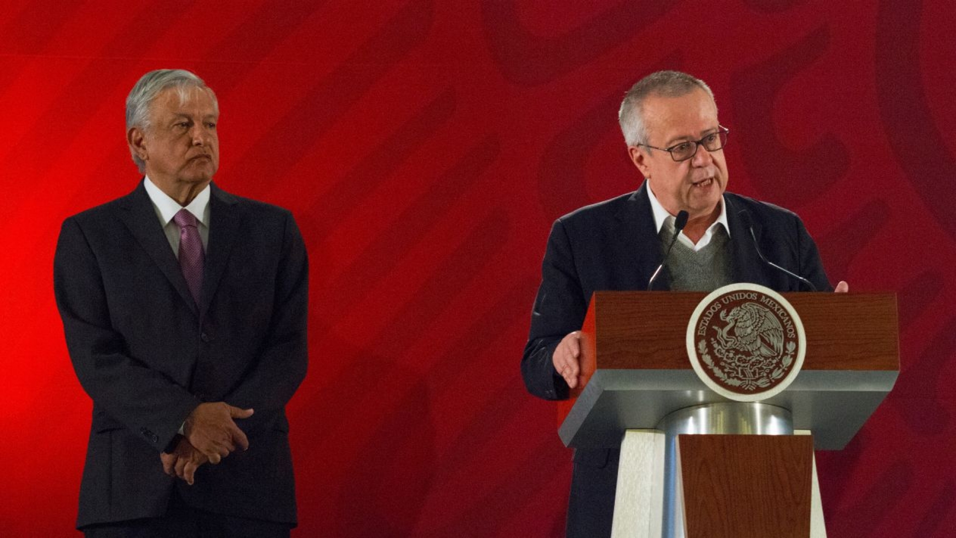 "Haremos lo que sea para ayudar a Pemex": Hacienda