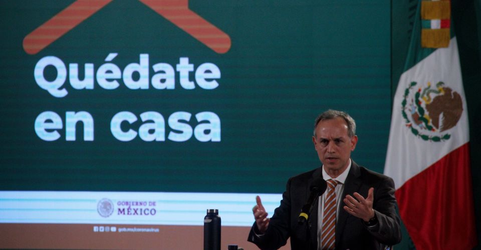 “No tengo nada que ocultar”, dice López-Gatell tras pasar Año Nuevo en Oaxaca