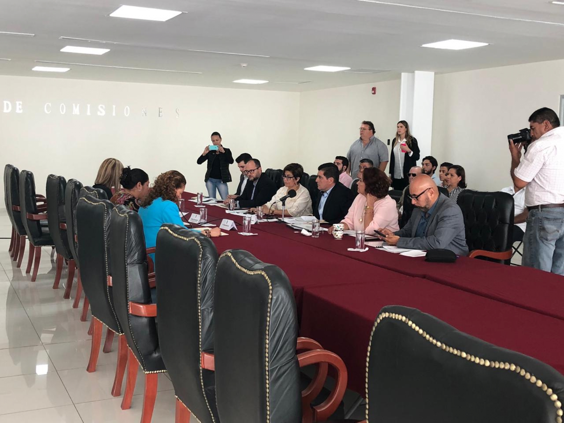 Comparece secretario de Desarrollo Social ante diputados
