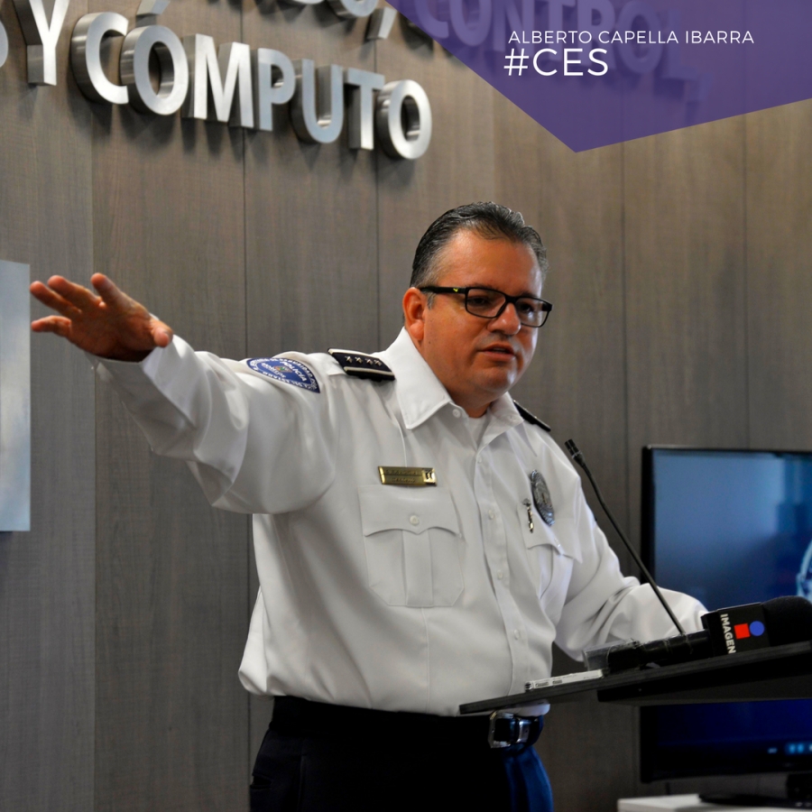 Funcionarios municipales, involucrados en robo de camiones: Capella