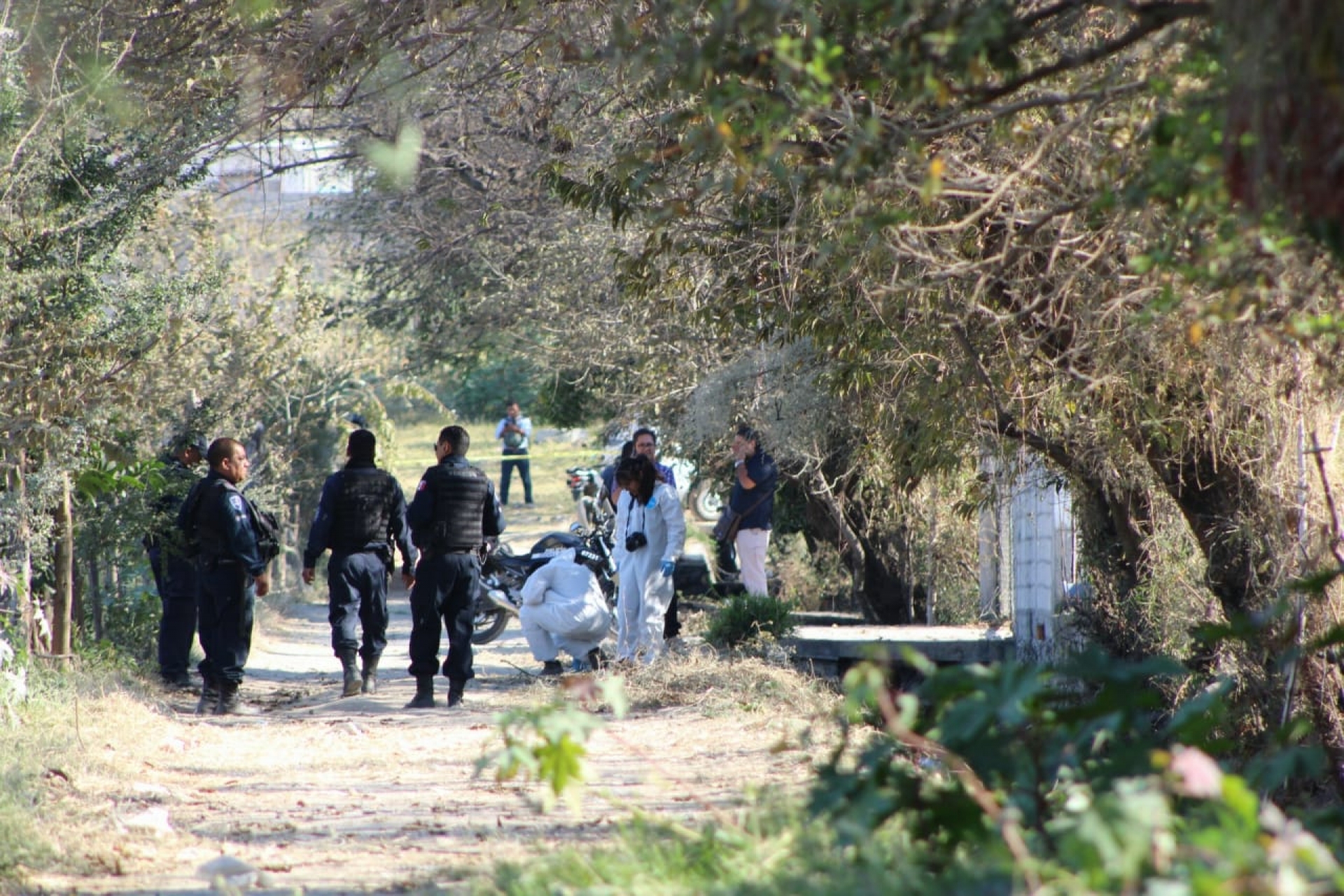 Hallan cadáver en un campo de la colonia Progreso, en Jiutepec