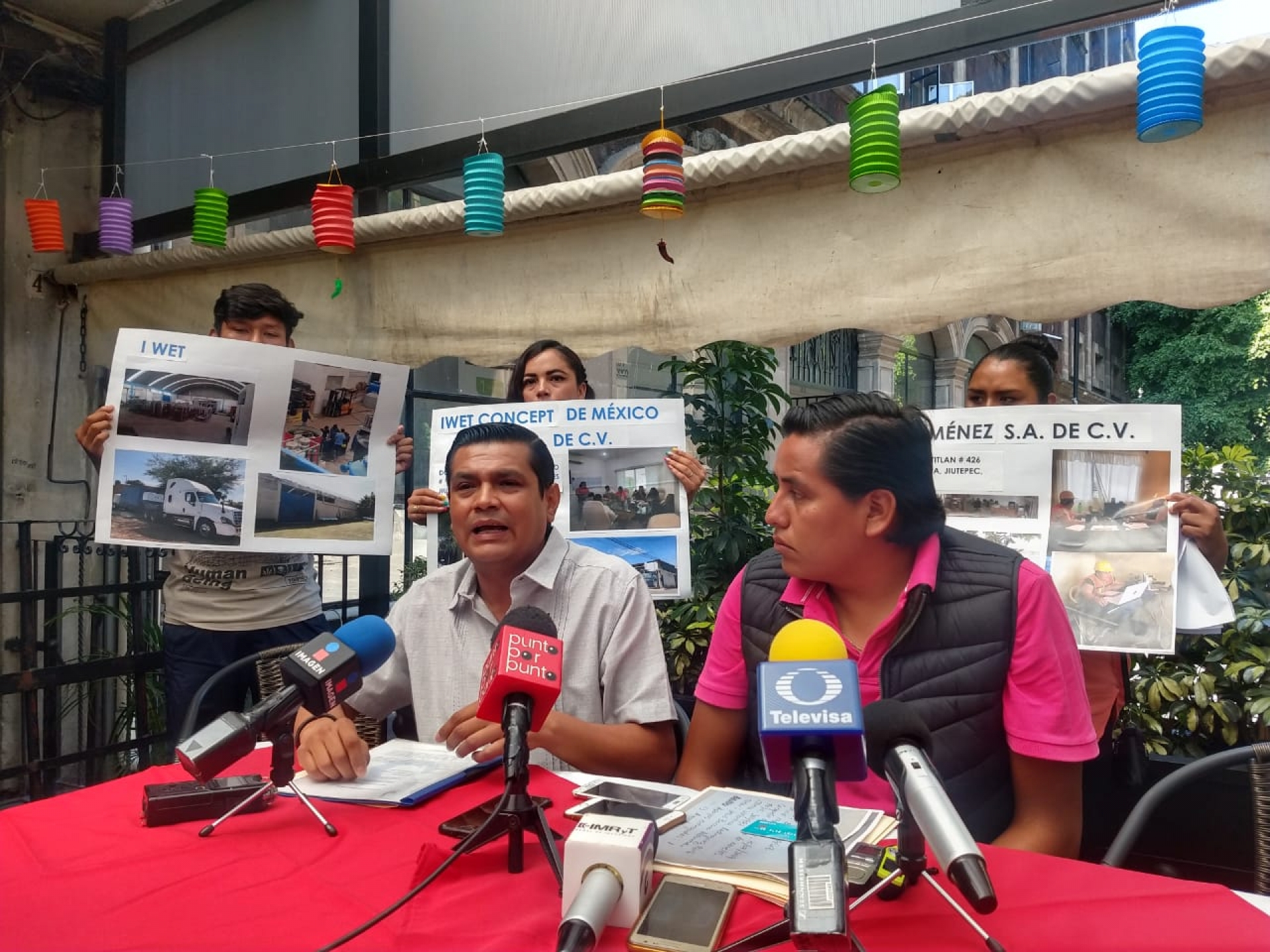 Ofrecen conferencia de prensa personas dadas de baja de 'Jóvenes construyendo el futuro'