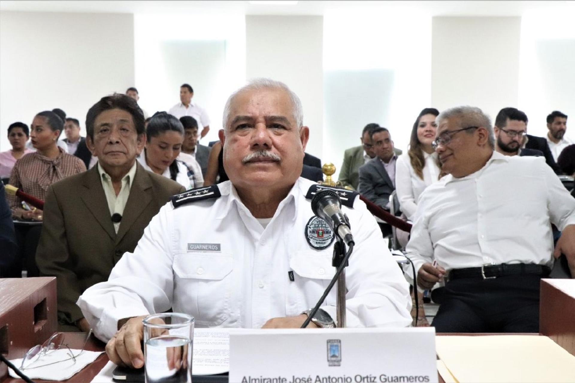 Acuden al Congreso titulares de CES, Gobierno y Salud