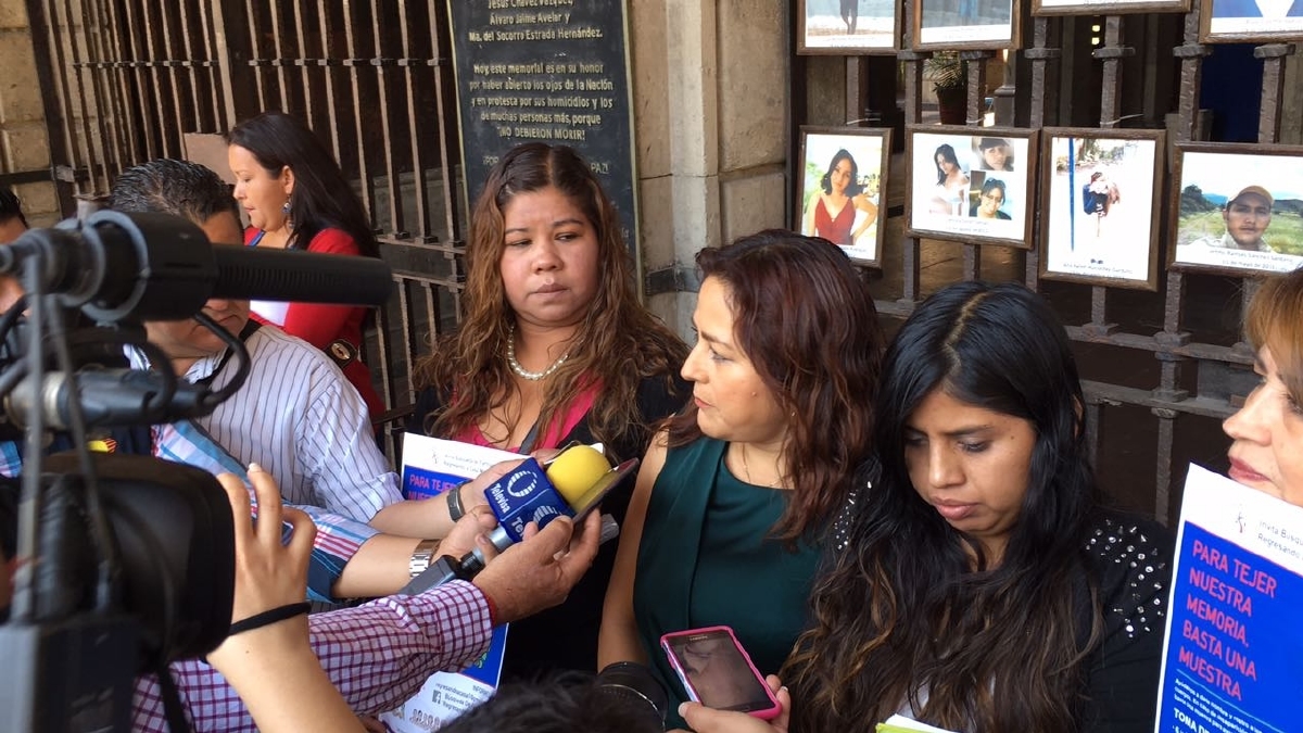 Familiares de desaparecidos exigen participar en exhumación de fosas de Jojutla