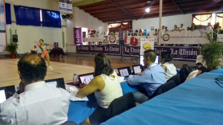 Se lucen gimnastas en Oaxtepec