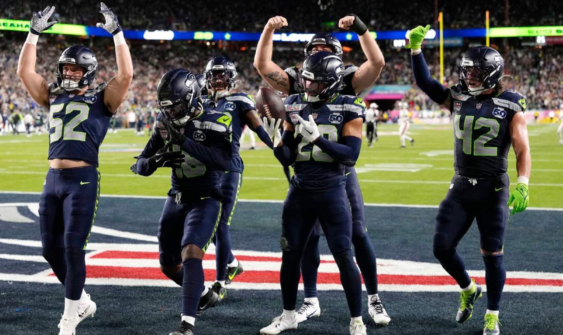 Cumplen Seahawks con los pronósticos