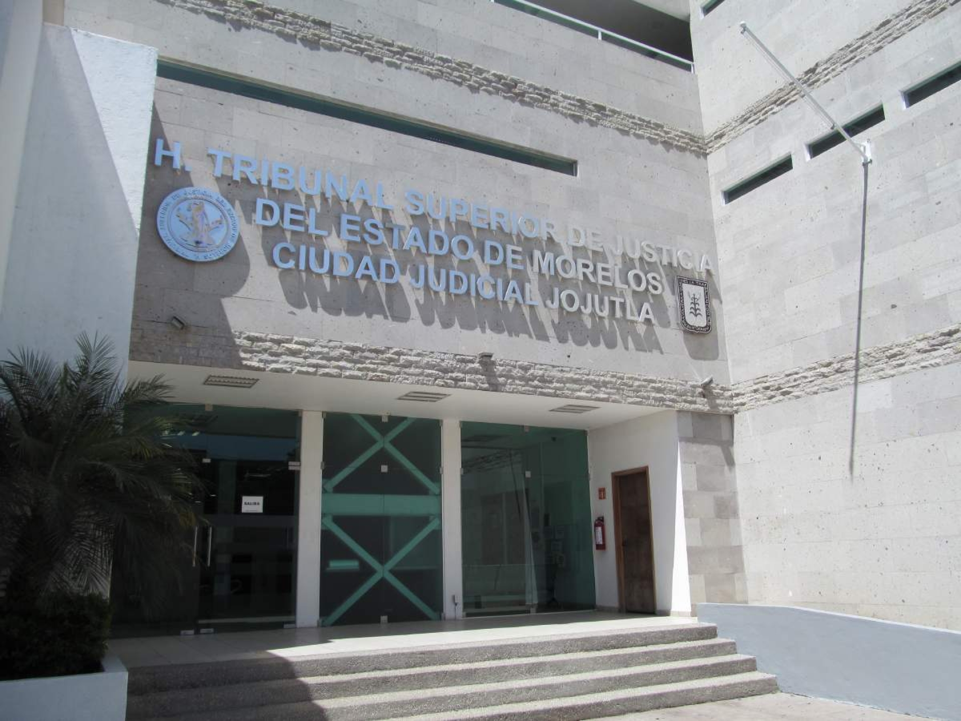 Sentencian a abogado de Tlaquiltenango por discriminación