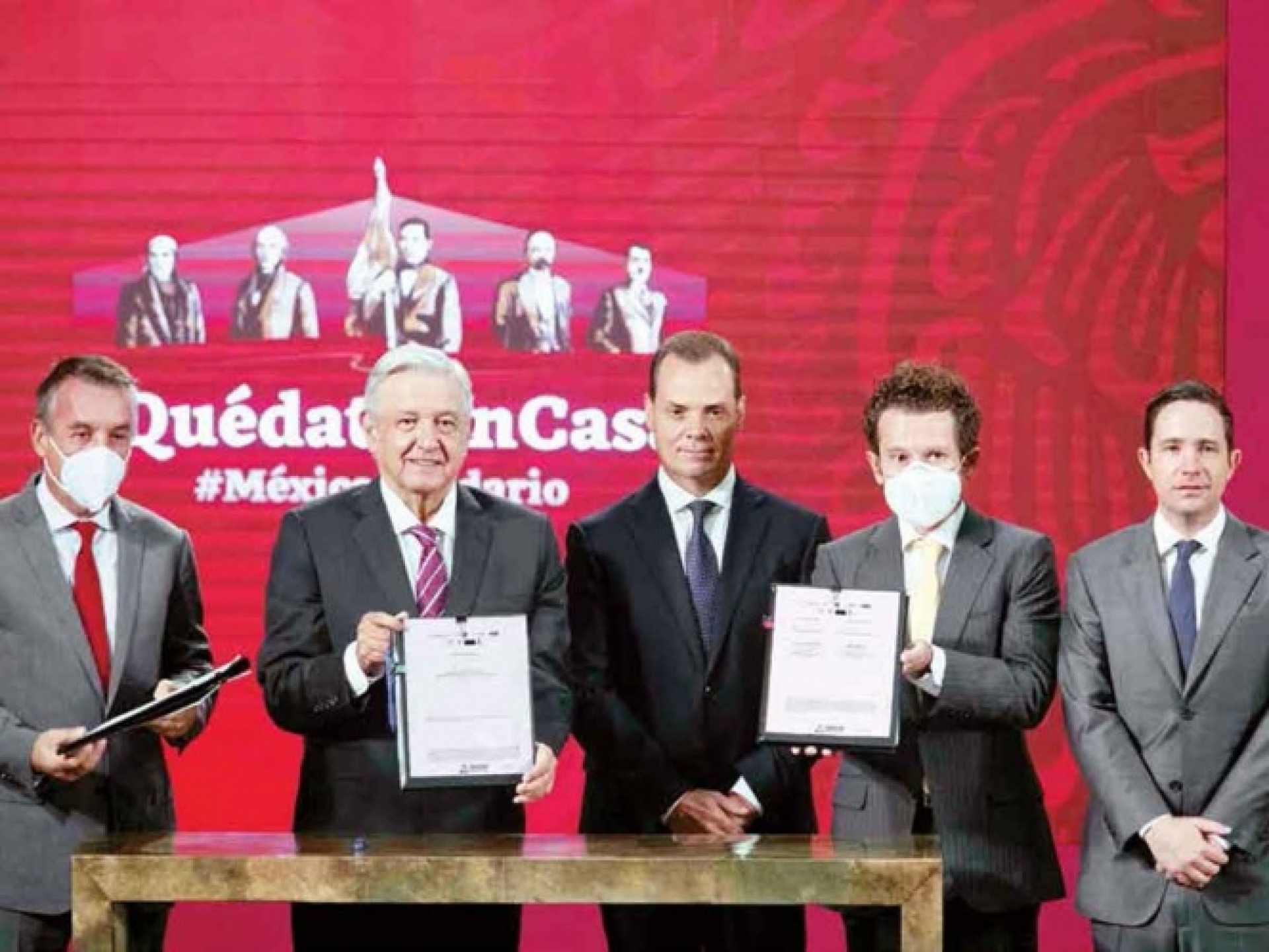 Arrancará en TV el nuevo ciclo escolar; televisoras y gobierno suscriben acuerdo histórico