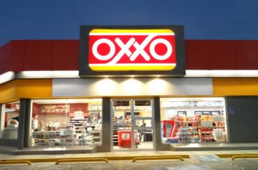 Oxxo ya rebasó a Soriana y va por Wal-Mart