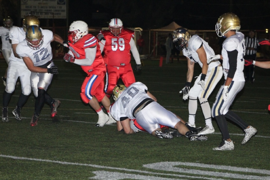 Va Cougars por su pase a postemporada