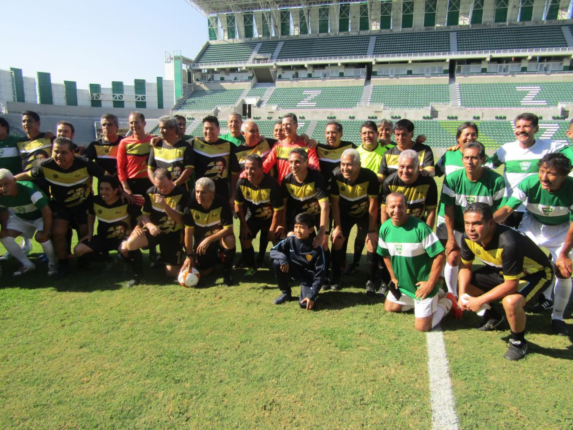 Leyendas del Zacatepec y Puebla recordarán a Pablo Larios con un duelo amistoso