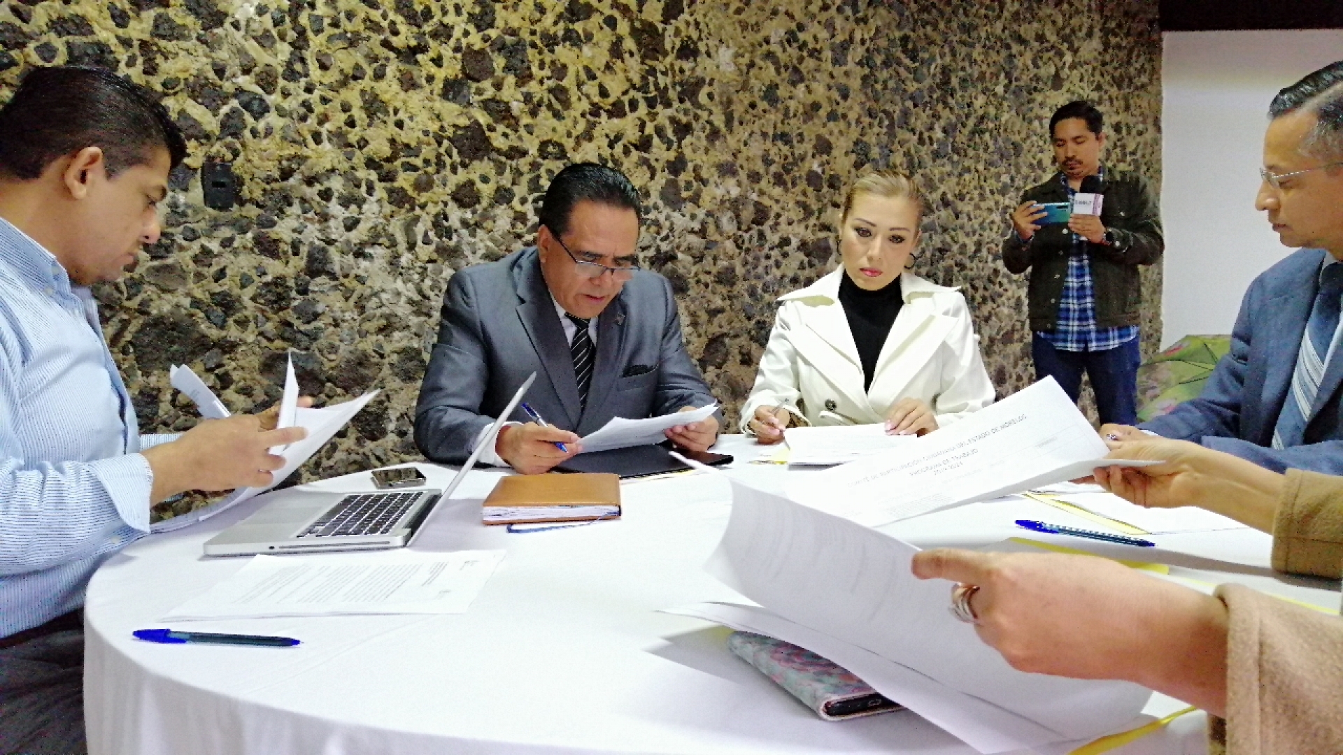 Aprueba Comité de Participación Ciudadana del SEA terna para elegir al secretario técnico