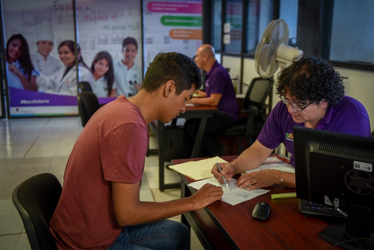 Amplían registro para acceder al programa Beca Salario