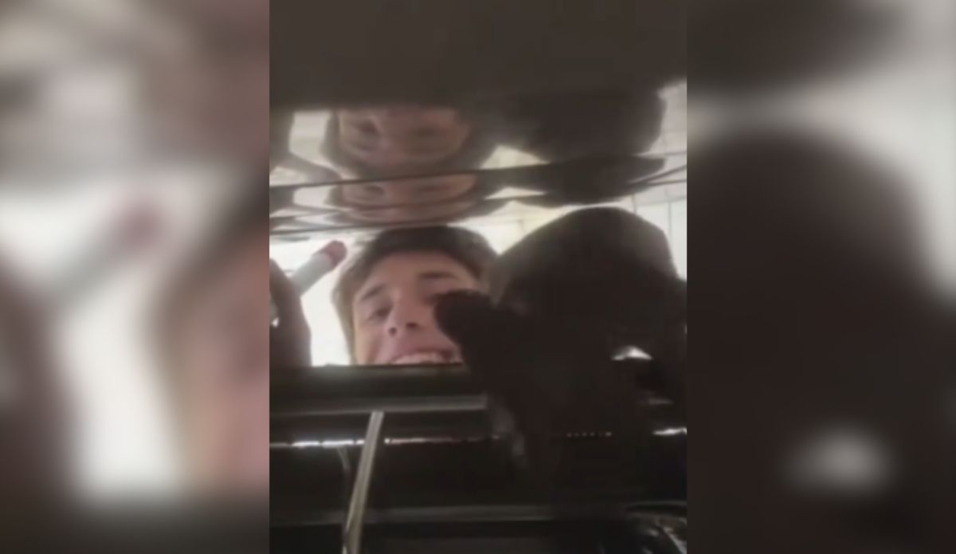 Celular cae tras el horno durante videollamada y el momento se viraliza