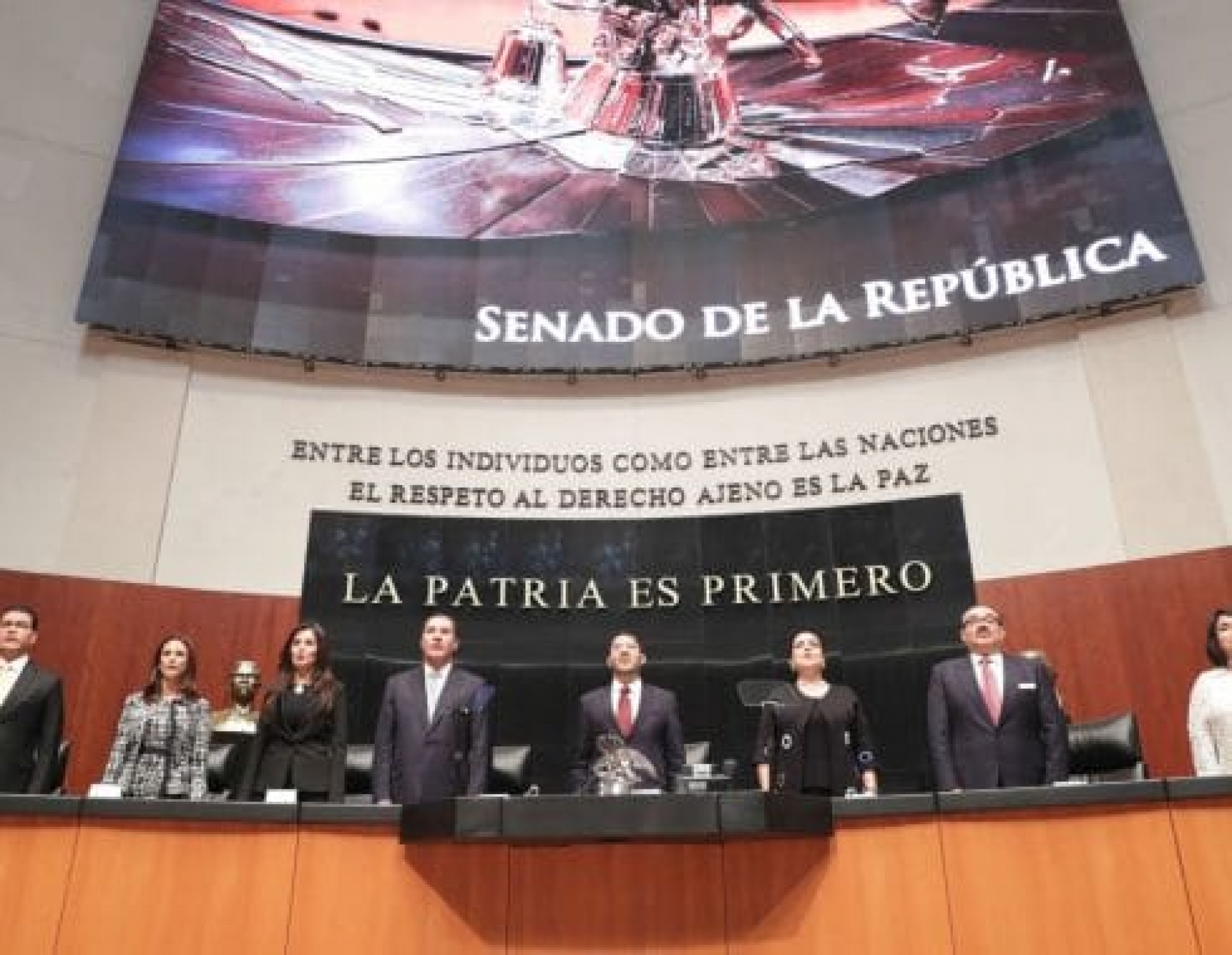 Morena presentó en el Senado iniciativa para prohibir la privatización del agua