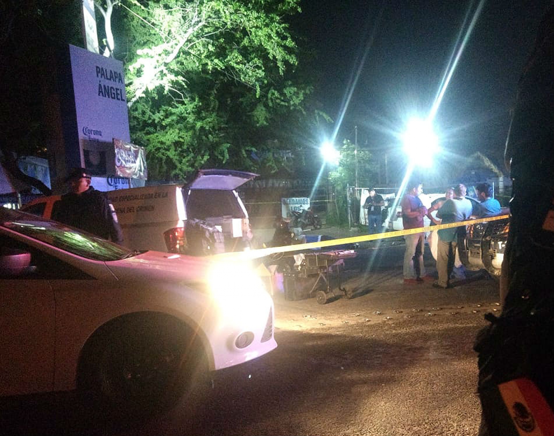 Asesinan a tiros a un hombre afuera de un bar, en Temixco
