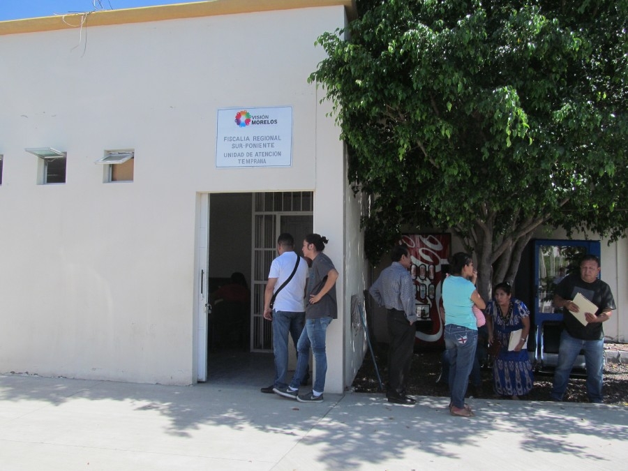 Denuncian despojo de terrenos en una colonia de Tlaquiltenango