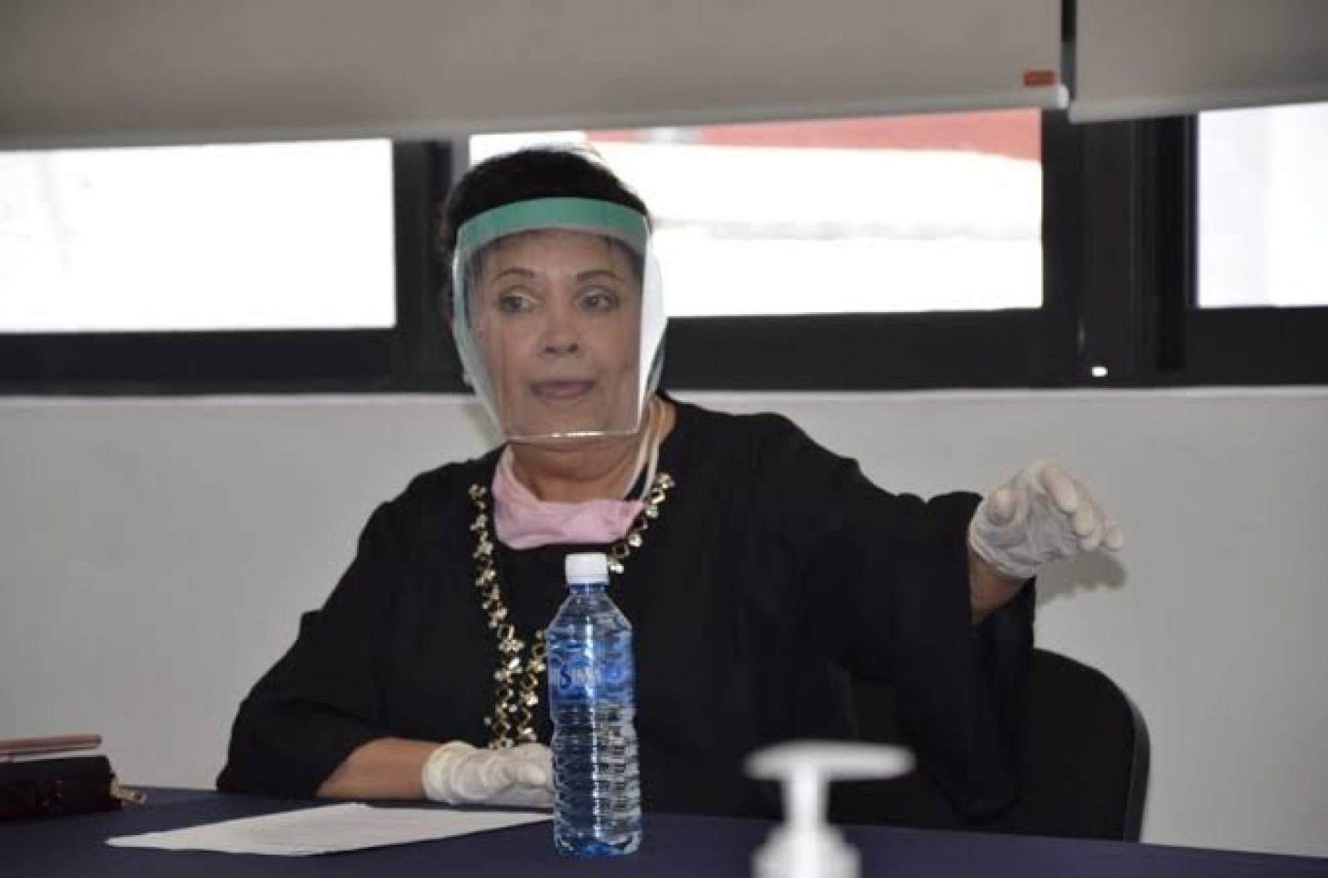 Llama Colegio de Médicos a reforzar medidas de control de la movilidad