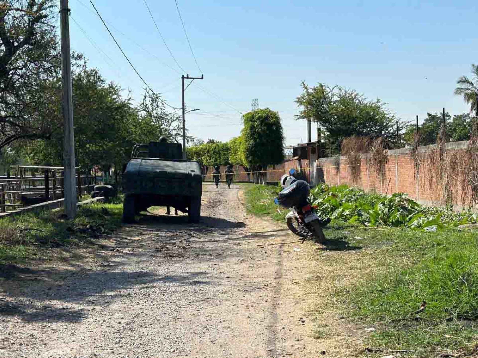Hallan un cadáver en un canal de riego