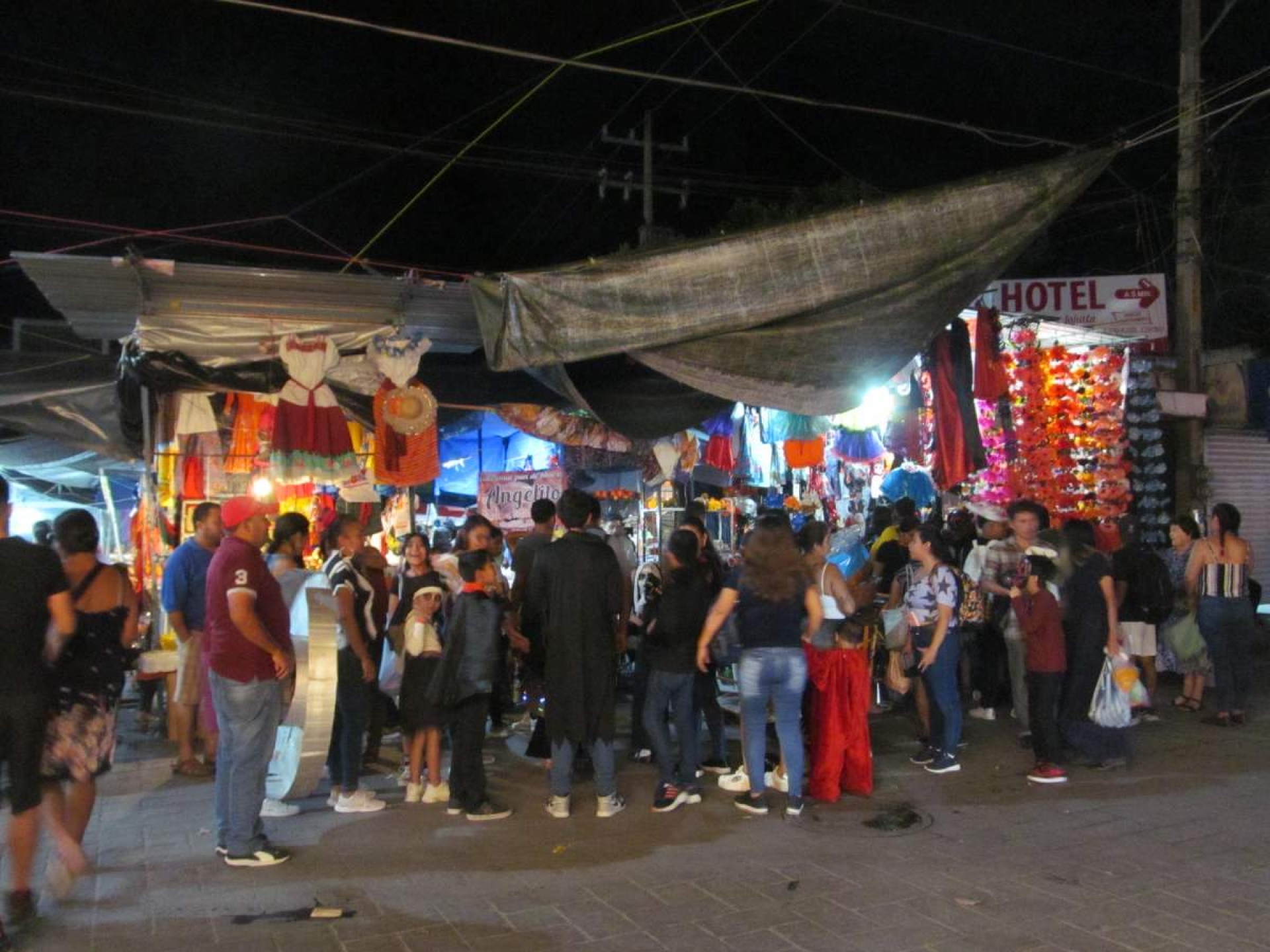 Mejoran ventas de productos de “temporada de muertos” en Jojutla