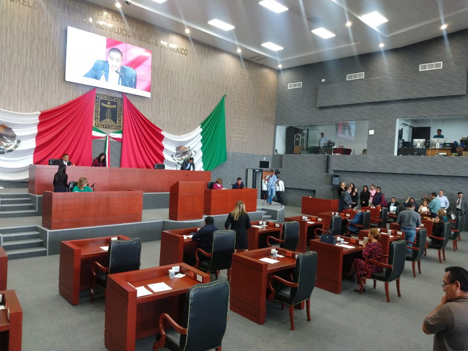 Realizan primera sesión ordinaria del segundo año de la LIV Legislatura