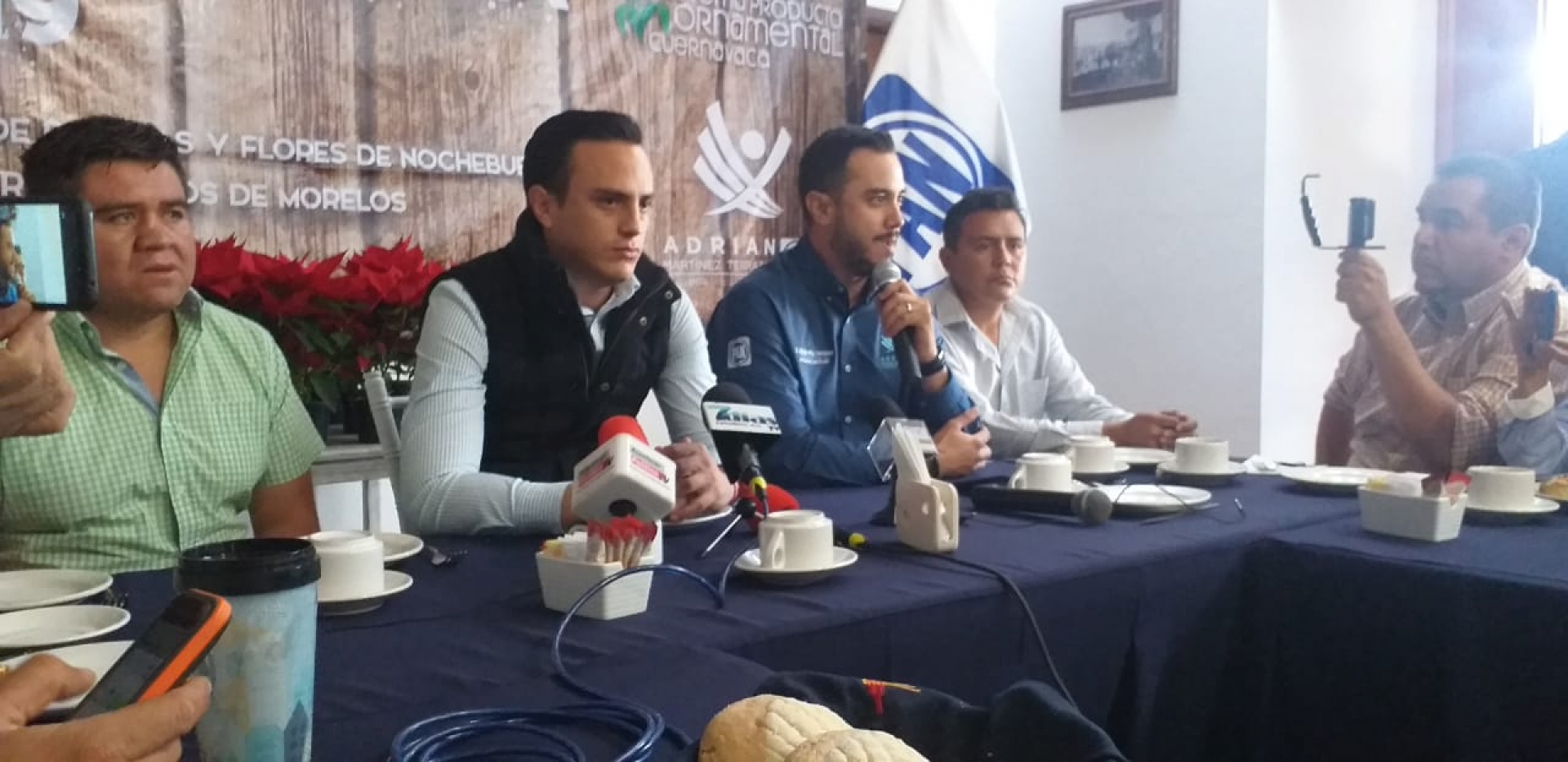 Anuncia diputado que productores de flor de nochebuena acudirán al Congreso de la Unión