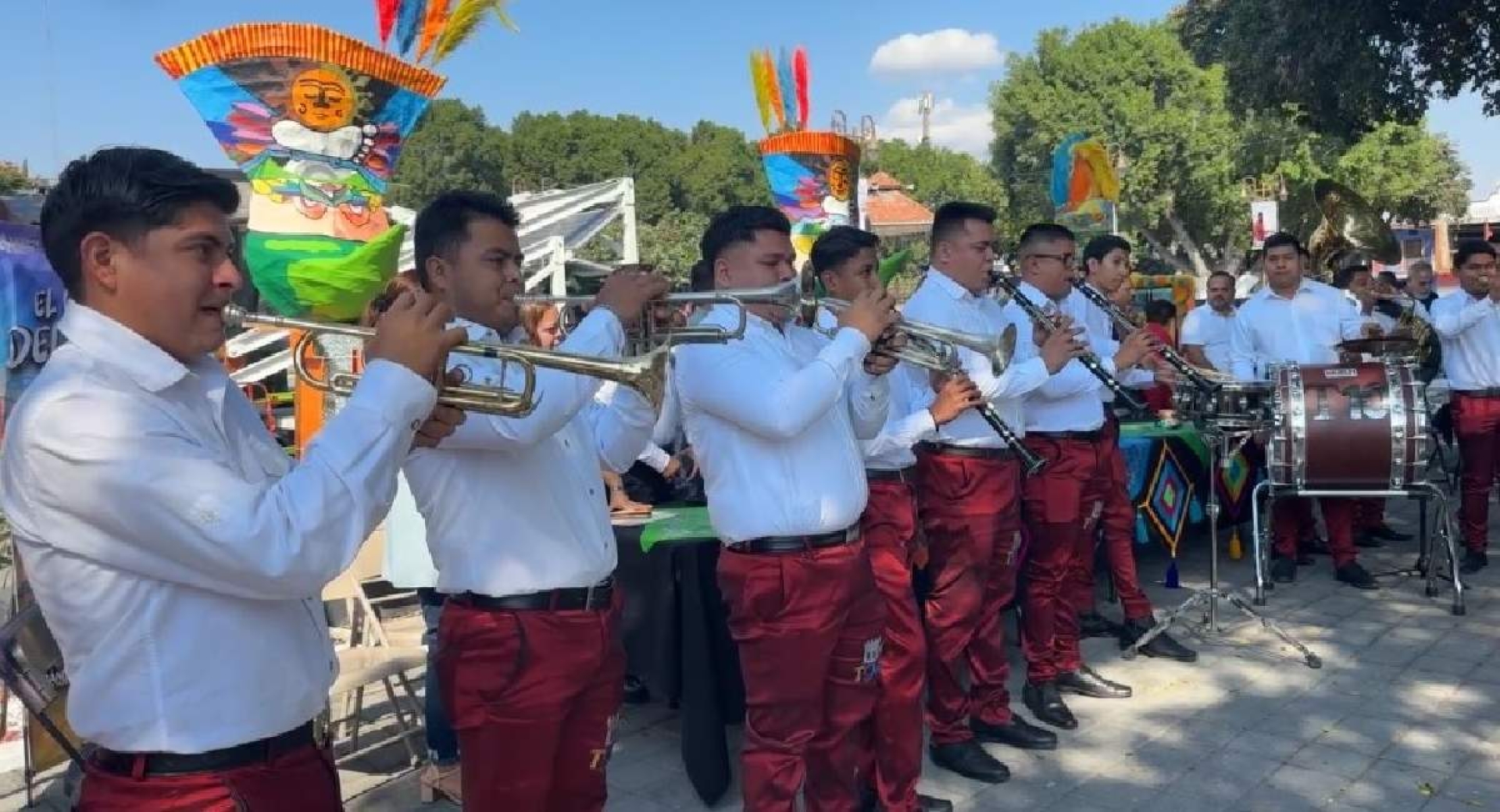 Crean nuevo son para los chinelos en Tlaltizapán