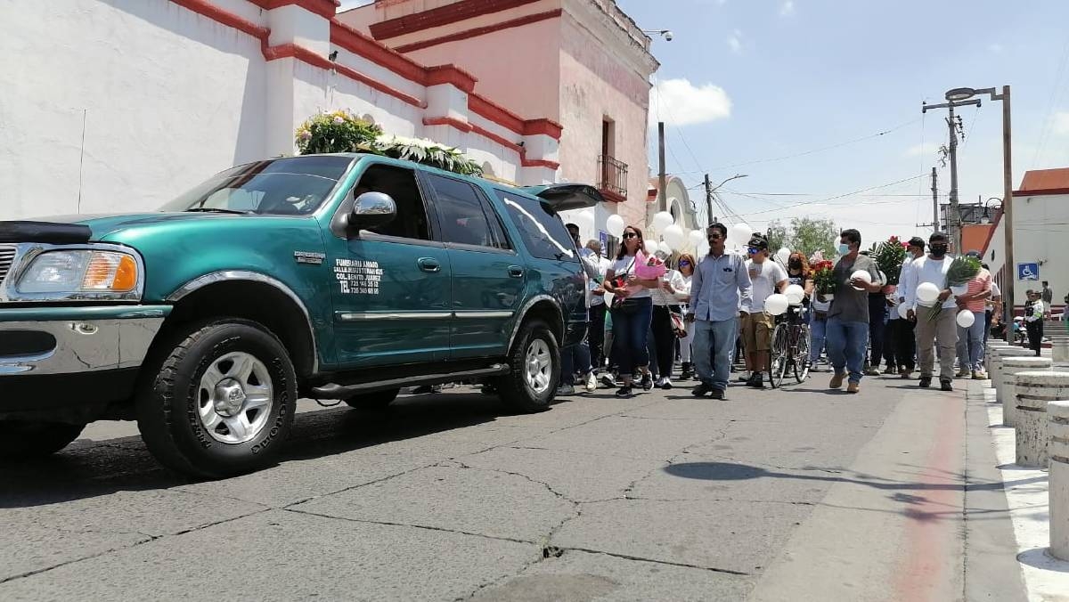 En silencio, piden justicia por asesinato de Melissa en Cuautla
