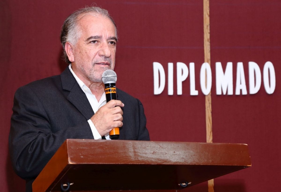 La UAEM ofrece 3.4% de incremento salarial a sindicatos