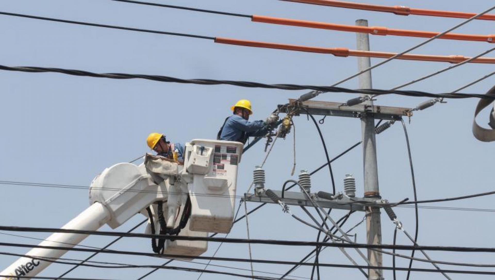 ¿Se fue la luz? Reportan apagón en varios estados del país