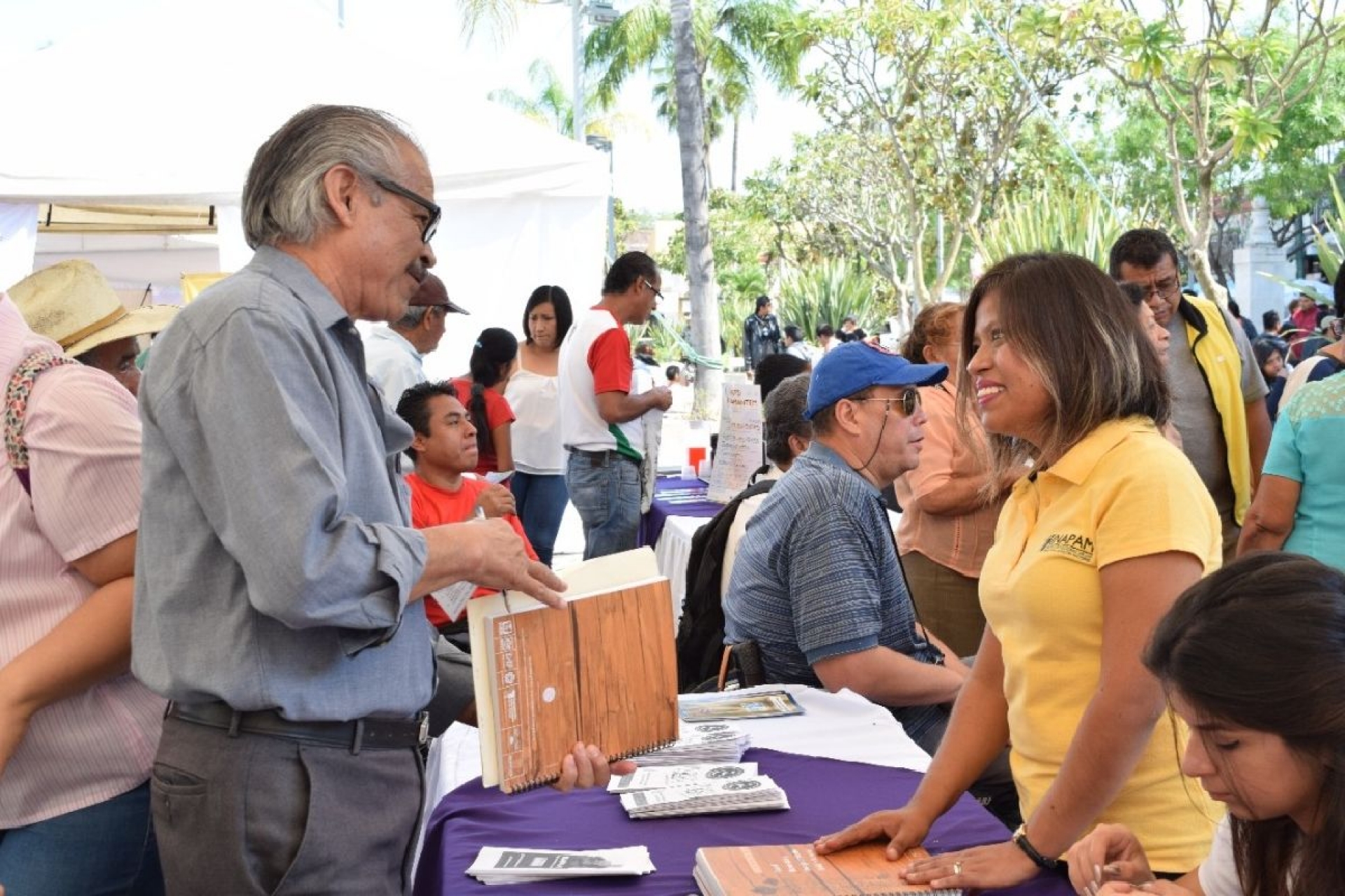Invita SNE a empresas para obtener distintivos sociales