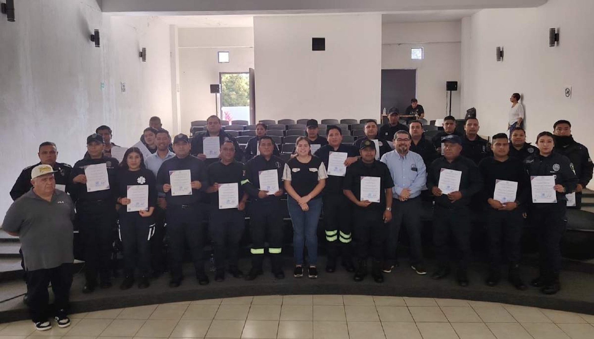 Policías y paramédicos de Ocuituco se capacitan en justicia para adolescentes