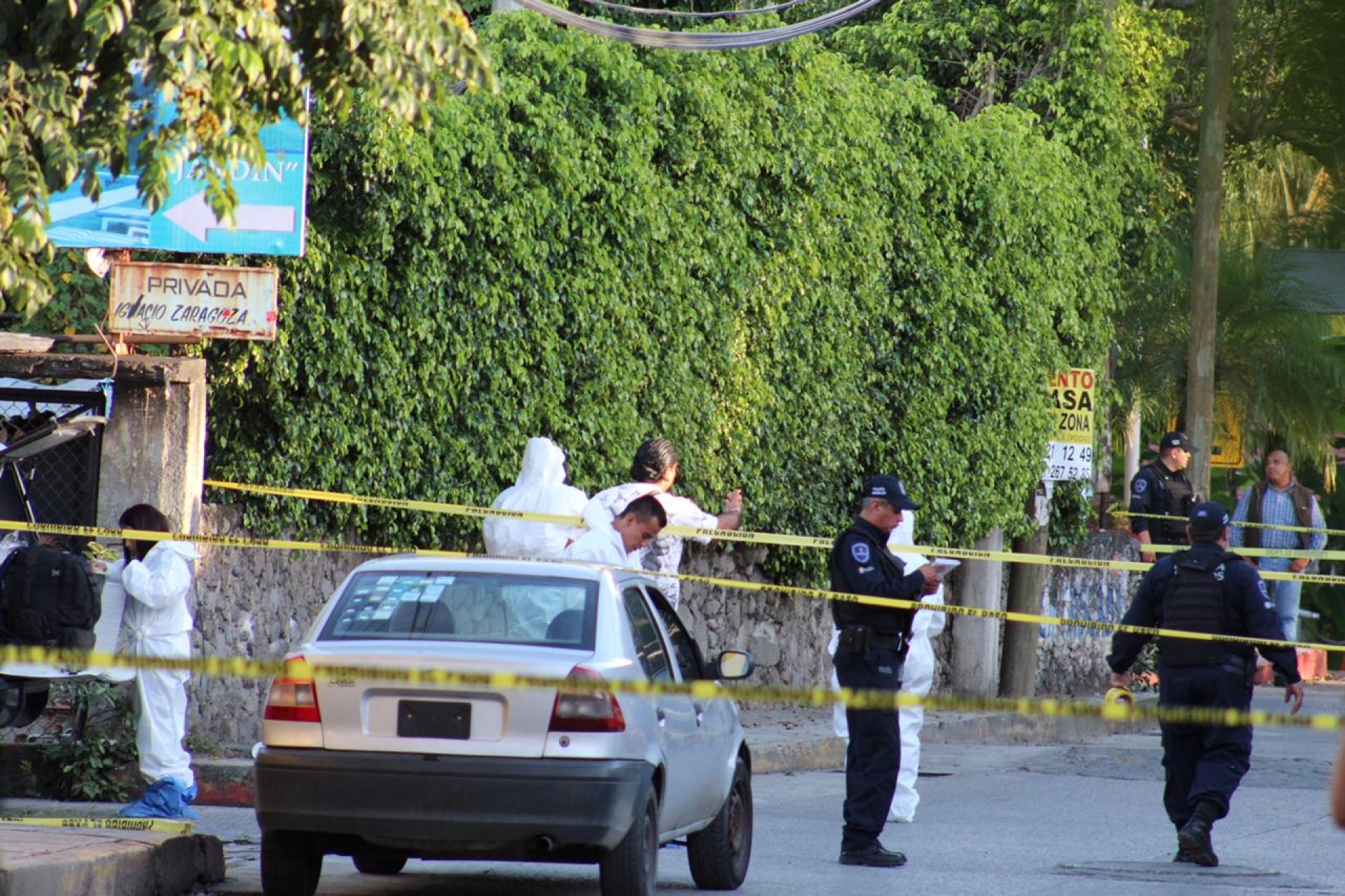 Disparan contra dos hombres en un local de venta de barbacoa, en Las Granjas; uno murió