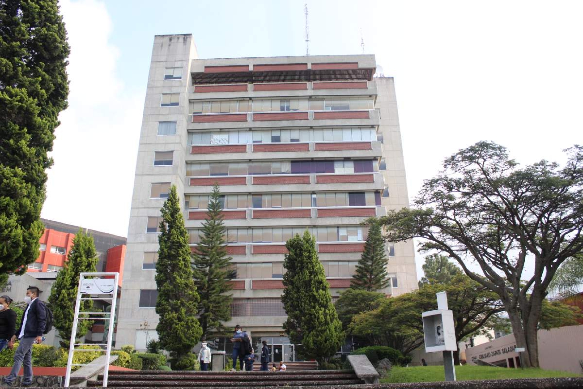 Buscan instalar 25 videocámaras en sedes de la UAEM