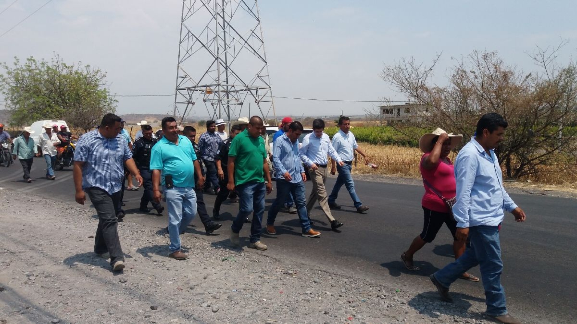 Vuelven a colapsar la vialidad del PIC ejidatarios de Xalostoc