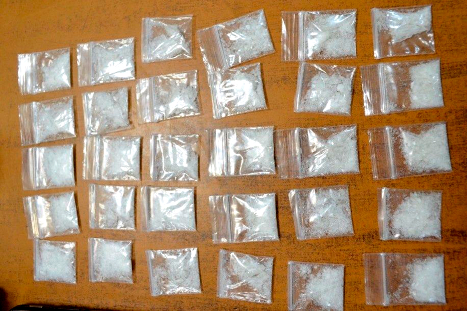 Capturan a dos presuntos narcomenudistas en Galeana