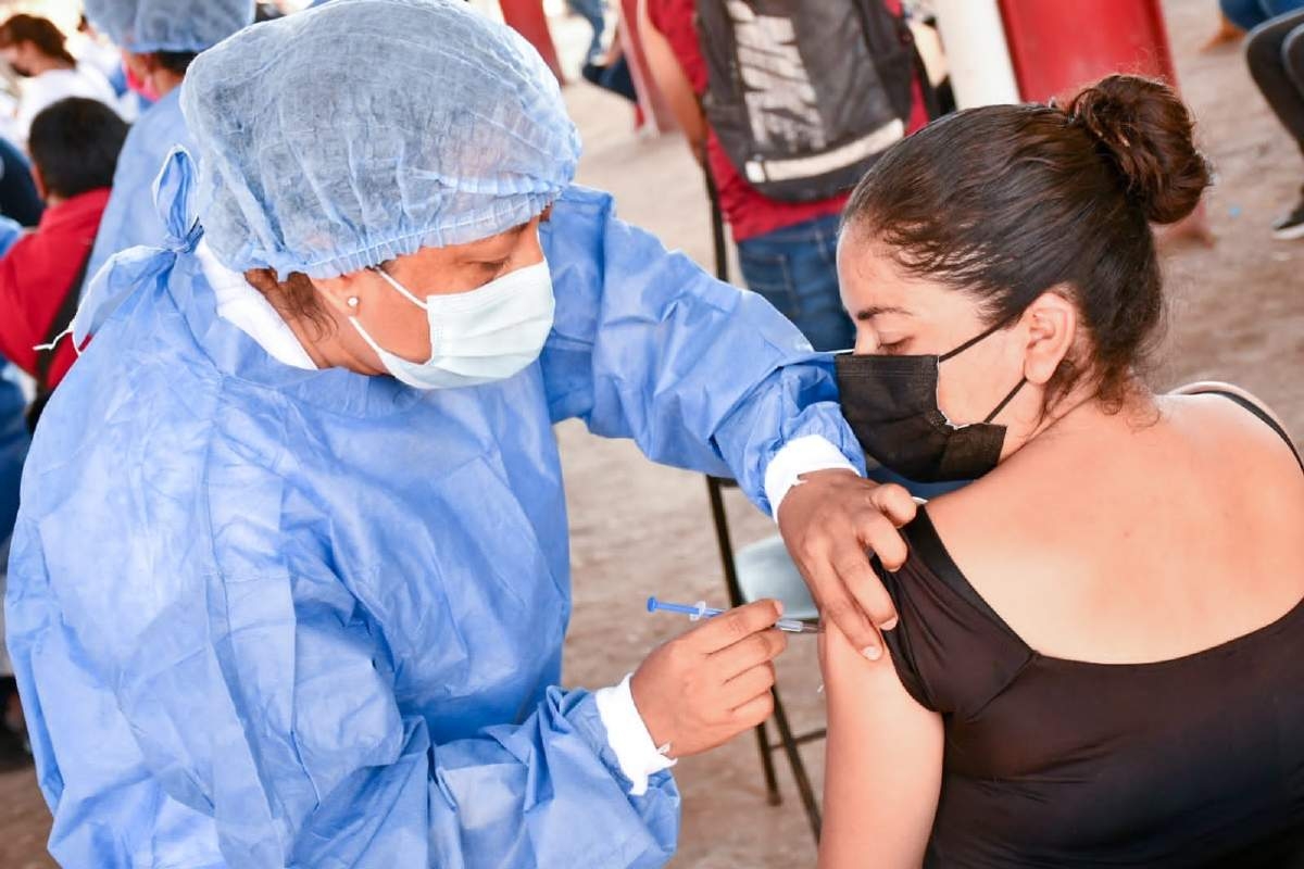 Aplicarán segunda dosis de vacuna anticovid a personas de 30 a 39 años en Ayala
