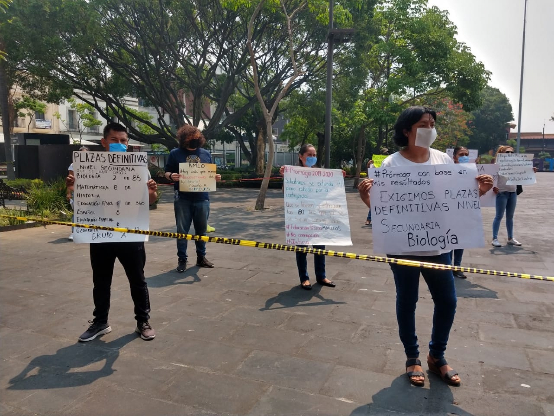 Se manifiestan maestros del grupo 'A' de nuevo ingreso, en Cuernavaca