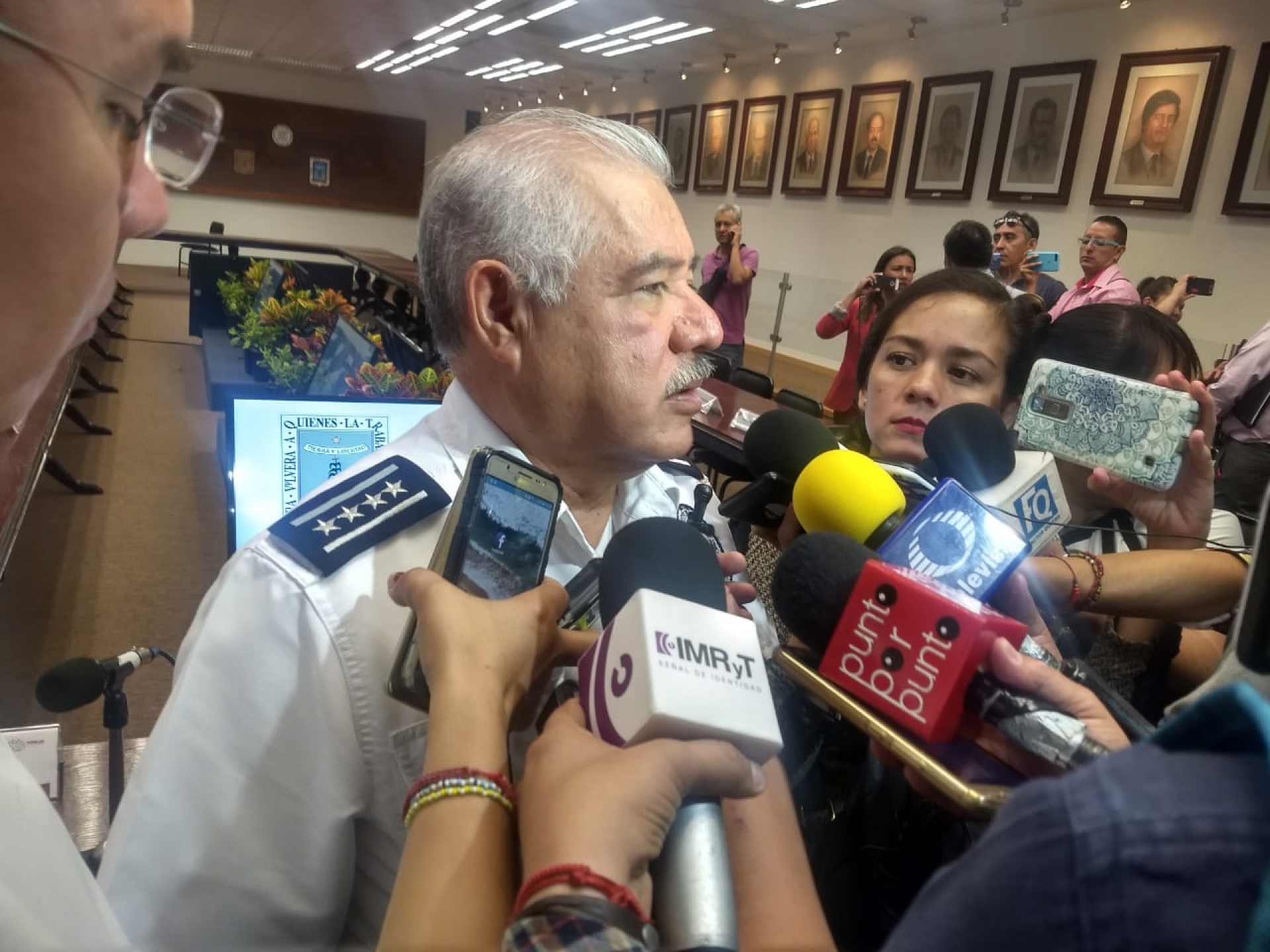 Presentarán iniciativa para prohibir que en una motocicleta circule más de una persona