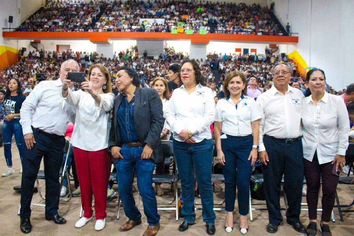 Alianza por México es como una “tienda de disfraces”: Sheinbaum
