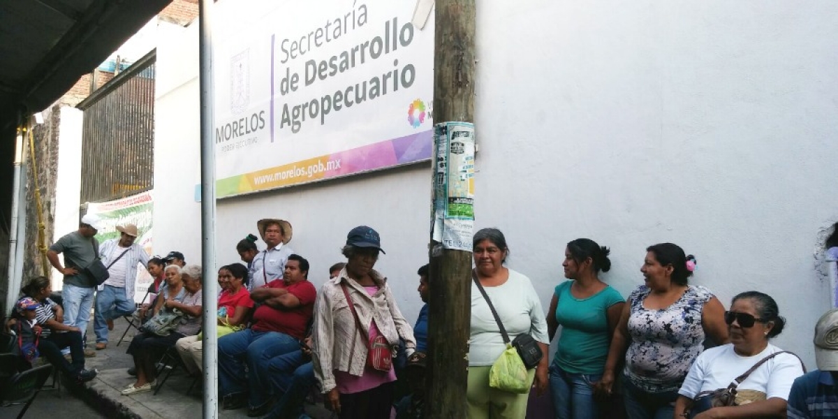 Permanecen antorchistas en plantón, en la Sedagro