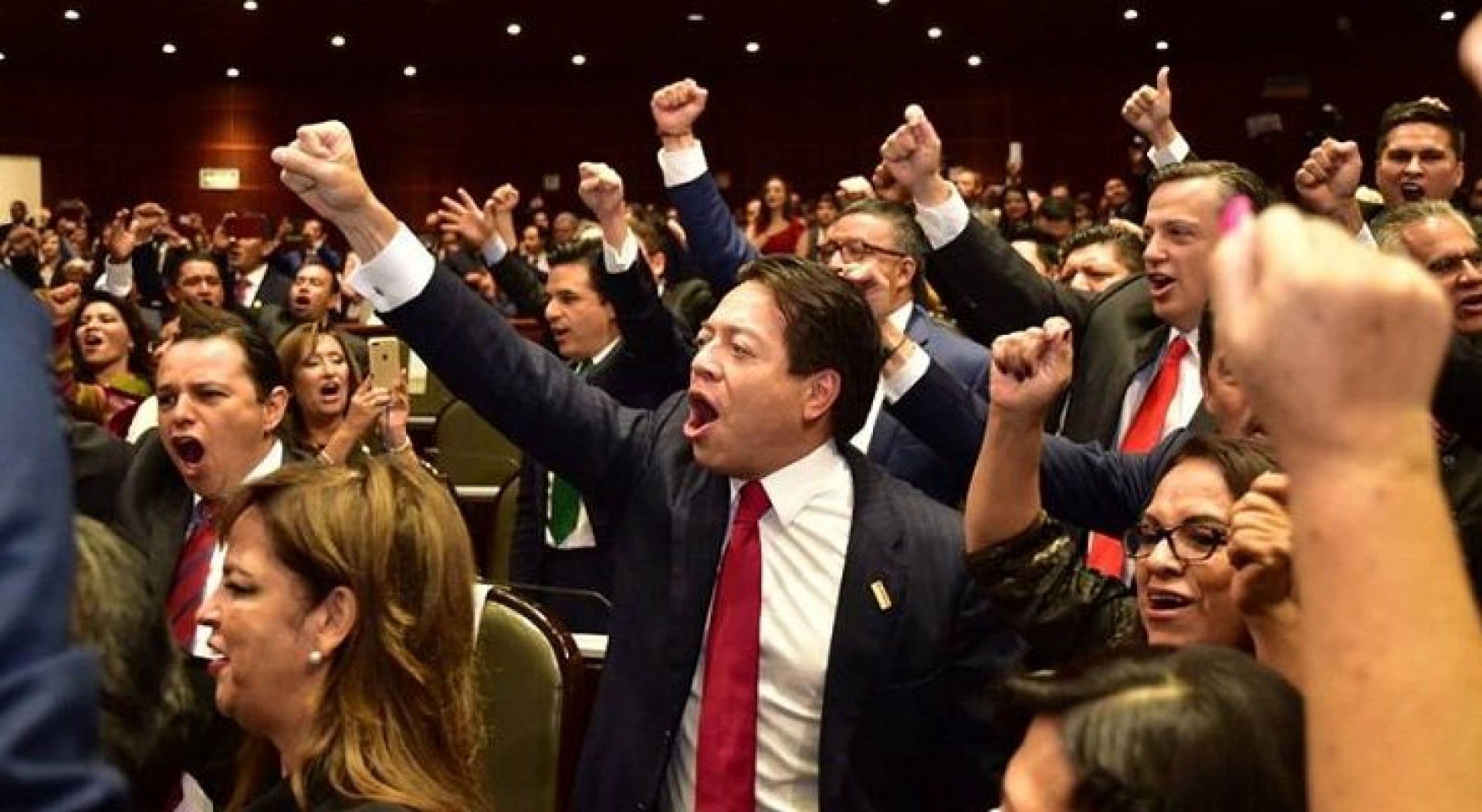 VIDEO: Morena propone reducir 100 diputados federales plurinominales