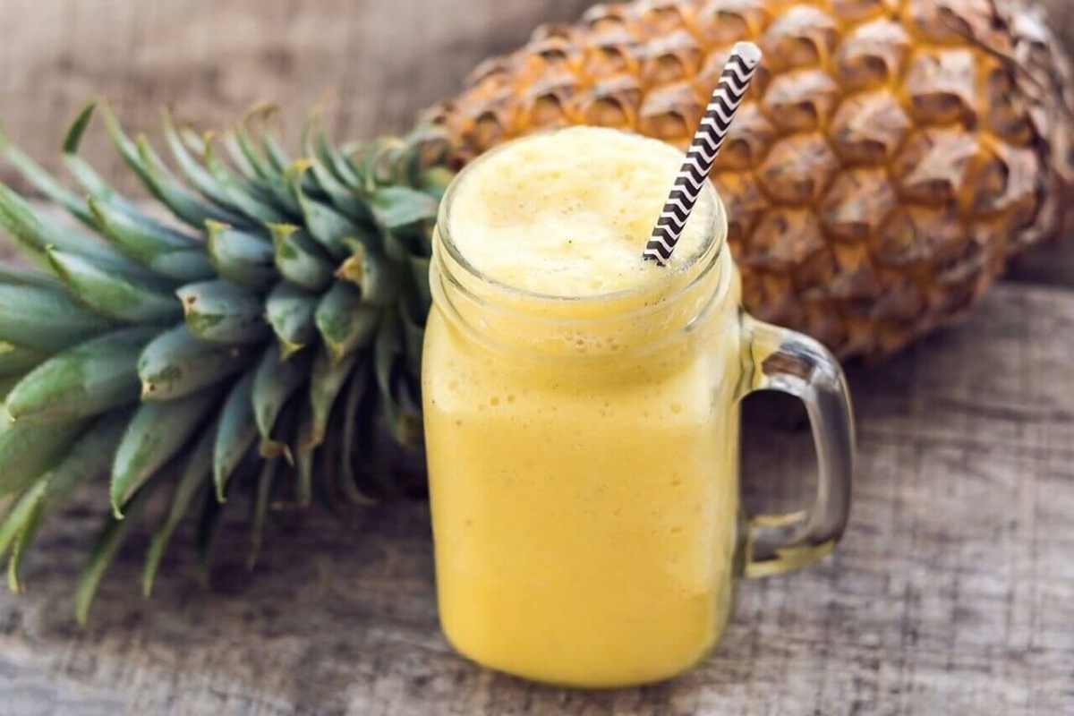 Fortaleza matutina: Jugo antigripal de piña