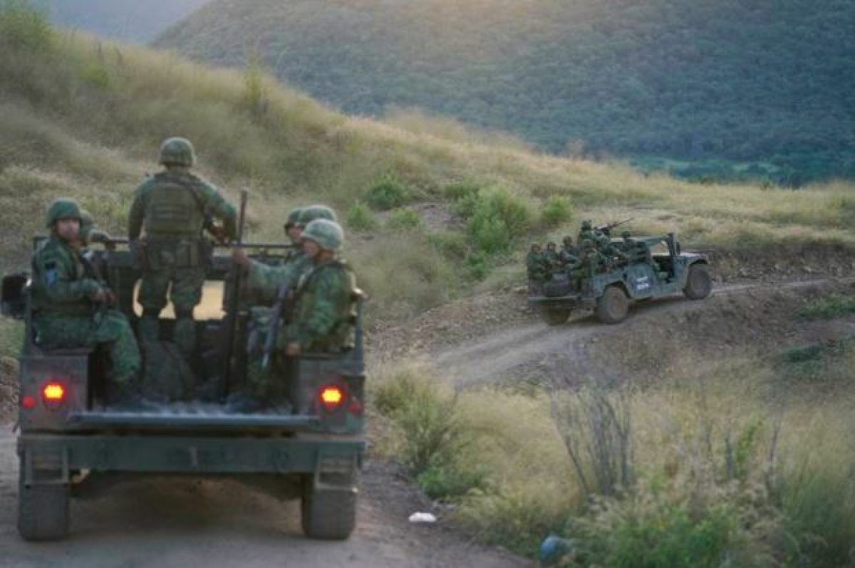 Drones modificados y minas explosivas: Así atacan narcos al Ejército
