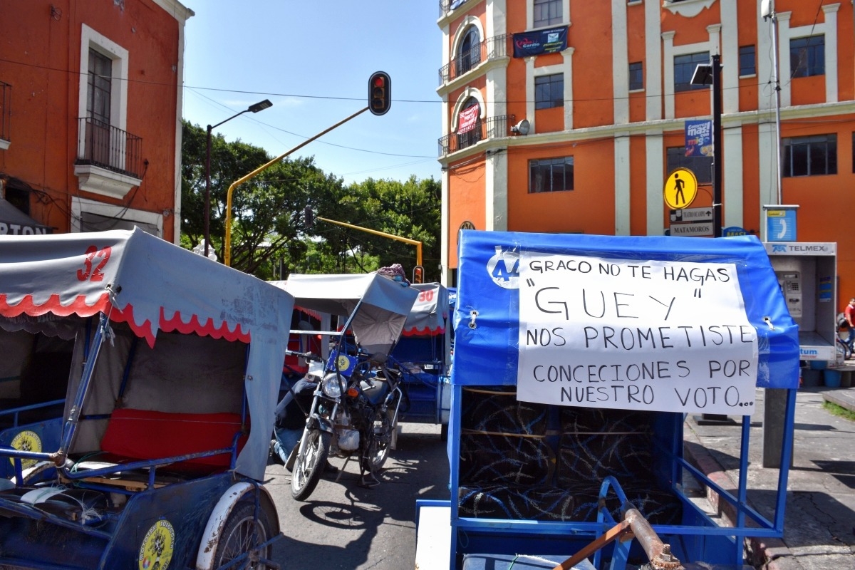 Mototaxistas exigen regularización