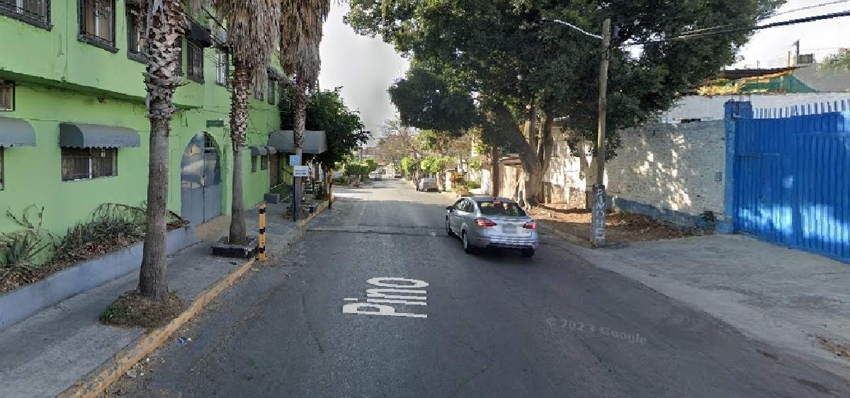 Hieren a dos hombres en Villas del Descanso